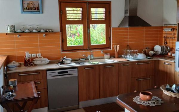 Maison à vendre    3 pièces •  Sainte-Rose