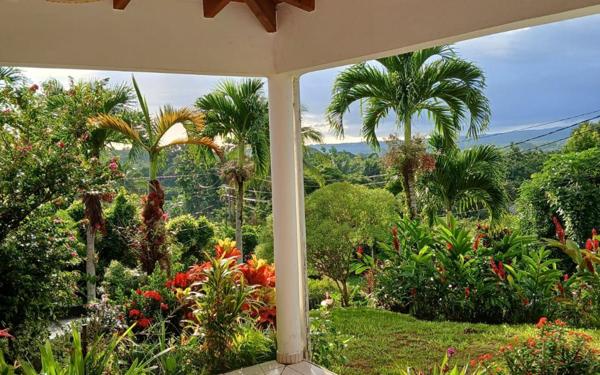 Maison à vendre    3 pièces •  Sainte-Rose