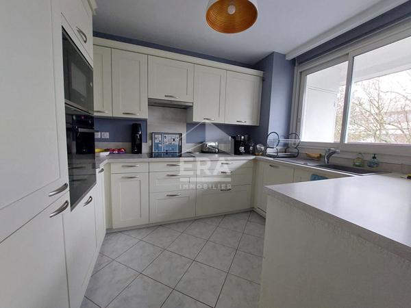 Appartement Combs La Ville 5 pièce(s)