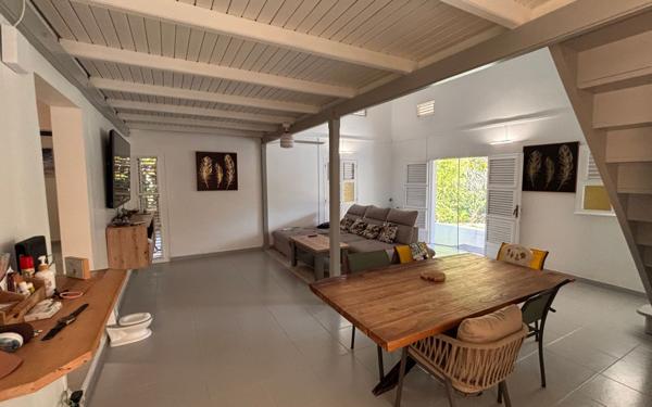 Maison à vendre    5 pièces • 176 m2 Case-Pilote