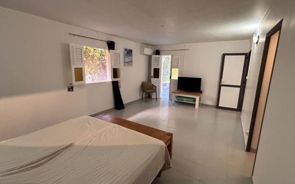 Maison à vendre    5 pièces • 176 m2 Case-Pilote