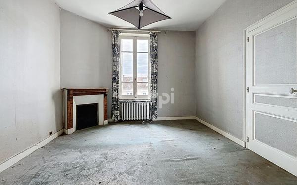 Maison à vendre    5 pièces • 98,64 m2 Limoges