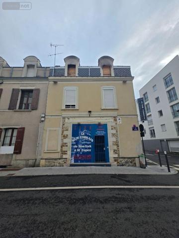 Local mixte (Pro/Hab) à vendre à Angers dans le Maine-et-Loire (49100), ref : 49115/IMM/509   
HYPER CENTRE FACULTE DE DROIT