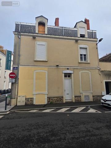 Local mixte (Pro/Hab) à vendre à Angers dans le Maine-et-Loire (49100), ref : 49115/IMM/509   
HYPER CENTRE FACULTE DE DROIT