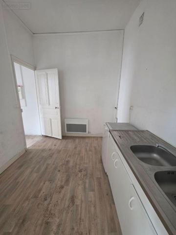 Local mixte (Pro/Hab) à vendre à Angers dans le Maine-et-Loire (49100), ref : 49115/IMM/509   
HYPER CENTRE FACULTE DE DROIT