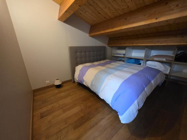 Maison
         6 pièces
        - 139 m² 470 000 € *
