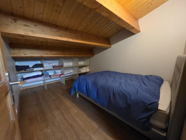 Maison
         6 pièces
        - 139 m² 470 000 € *