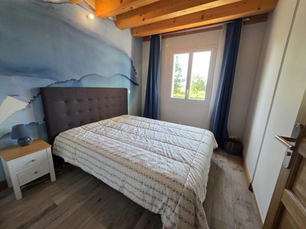 Maison
         6 pièces
        - 139 m² 470 000 € *