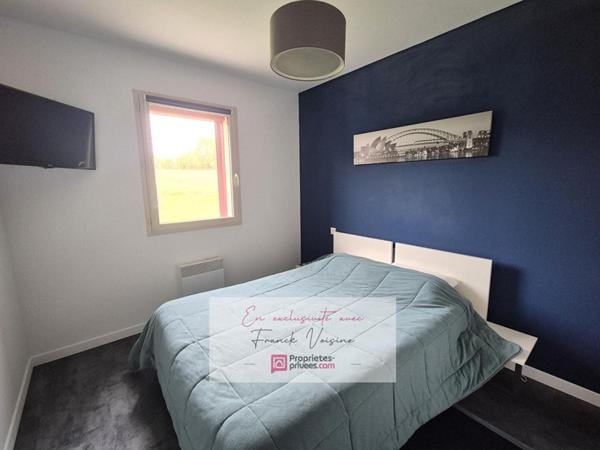 A VENDRE en Exclusivité aux Herbiers, proximité St Paul en Pareds, maison avec 2 chambres et 1 bureau sur une parcelle de 426 m2