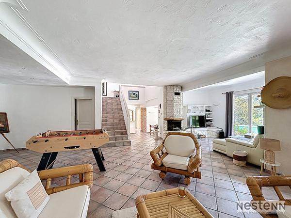 Élégante villa 7 pièces de 280 m² ? Antibes, quartier résidentiel des Brusquets
