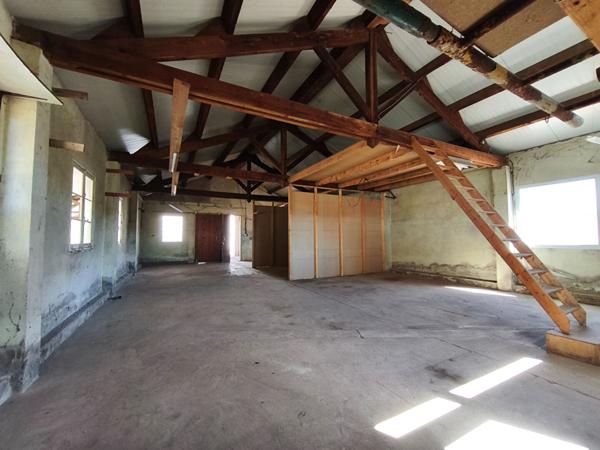 Maison sur sous-sol 3 chambres + 1 bureau+ entrepôt  Marzy, 5 minutes de Nevers, artisan, activité indépendante
