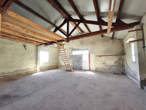 Maison sur sous-sol 3 chambres + 1 bureau+ entrepôt  Marzy, 5 minutes de Nevers, artisan, activité indépendante