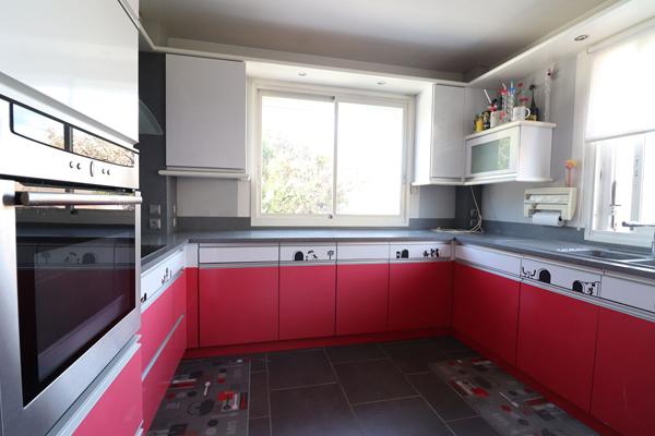 Maison sur sous-sol 3 chambres + 1 bureau+ entrepôt  Marzy, 5 minutes de Nevers, artisan, activité indépendante
