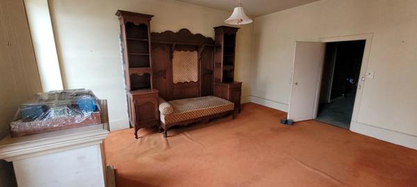 Immobilier Châteauneuf-sur-Cher (18190) – Propriété 316m2 – 378 000 €