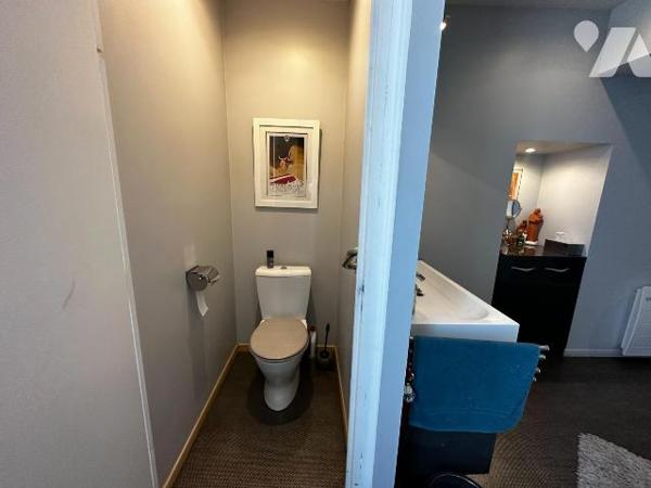 A 10 minutes de l'autoroute A6, et à 10 minutes d'une gare,  maison ancienne rénovée avec goût,...