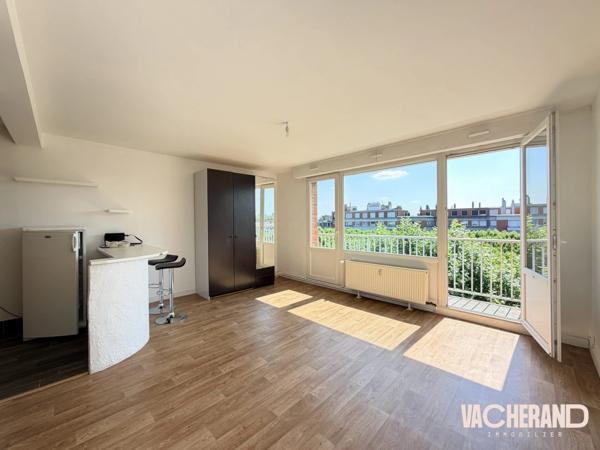 VAUBAN - STUDIO BALCON