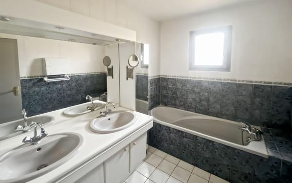 Maison à vendre    5 pièces •  Mardié