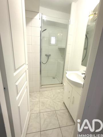 Location appartement 3 pièces 53 m² Le Val