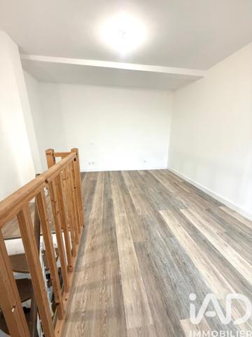 Location appartement 3 pièces 53 m² Le Val