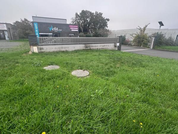 450 m2 de murs loués