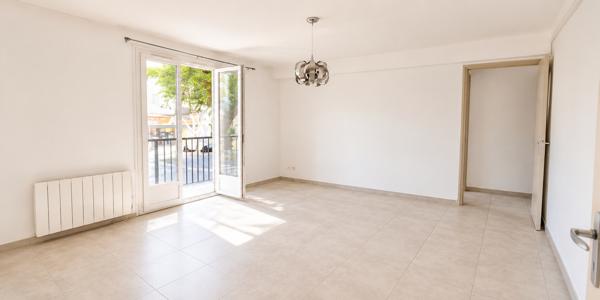 11100 NARBONNE A LOUER T2 AVEC CAVE BALCON ET PARKING NARBONNE PROCHE LYCEE LOUISE MICHEL