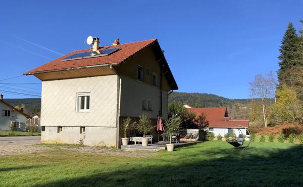 Situation privilégiée à proximité du Lac de Gerardmer, confort et espace extérieur