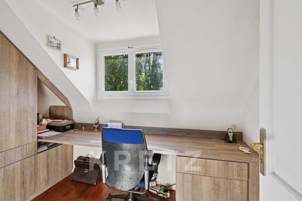 Villa au bord du lac d'Enghien-les-bains