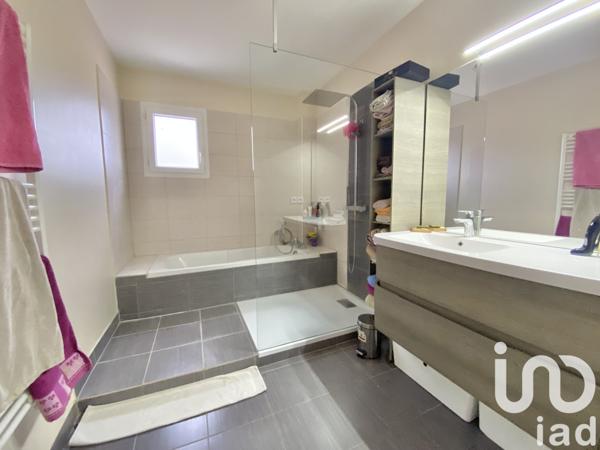 Maison à vendre 5 pièces 119 m² Eyguières