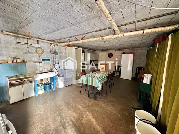 PAVILLON 5 CHAMBRES ASCENSEUR DOUBLE GARAGE A COULONGES SUR L'AUTIZE !