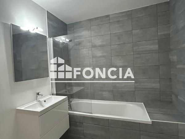 Location Appartement 2 pièces 39.67 m² - 3 RUE JEAN MOULIN Lens 62300