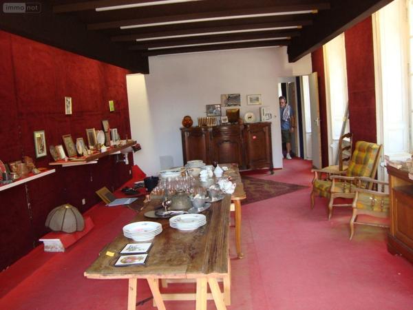 Local mixte (Pro/Hab) à vendre à Pontivy dans le Morbihan (56300), ref : 063-321