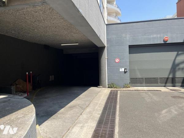 Nantes centre, 11 rue Sully, garage en sous-sol 13 m²