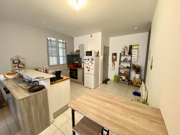 Appartement T3 en duplex avec locataire en place, proche gare SNCF et centre-ville de Carcassonne