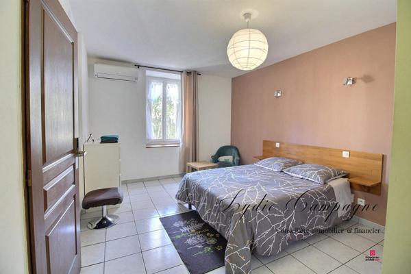 Maison familiale patio garage Conilhac Corbieres 6 pièce(s) 156 m2