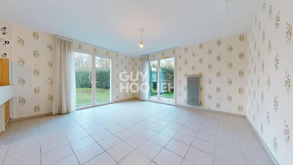 RARE, Maison de plain-pied à BAYEUX, proche commerces.