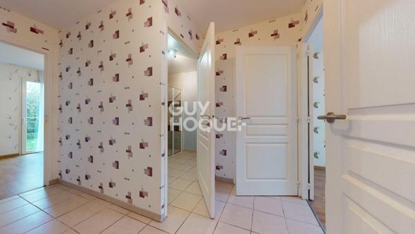 RARE, Maison de plain-pied à BAYEUX, proche commerces.