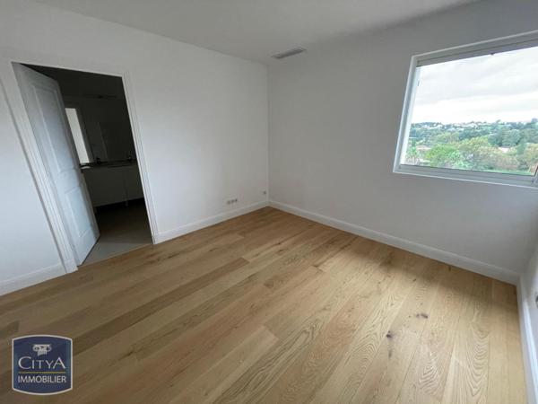 Location appartement Saint-Paul-de-Vence (06570) 4 pièces 122.95m²