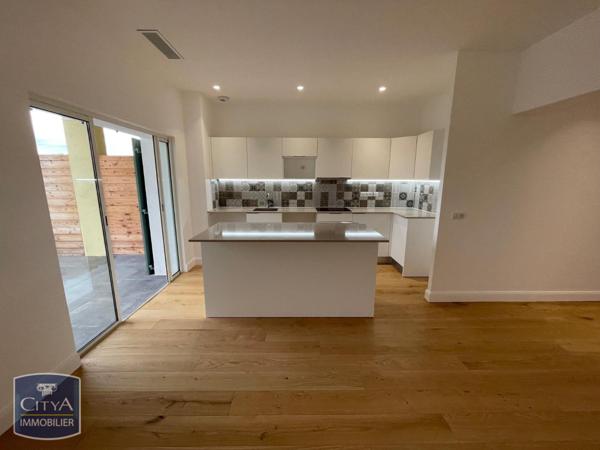 Location appartement Saint-Paul-de-Vence (06570) 4 pièces 122.95m²