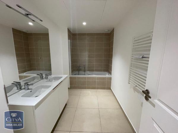 Location appartement Saint-Paul-de-Vence (06570) 4 pièces 122.95m²