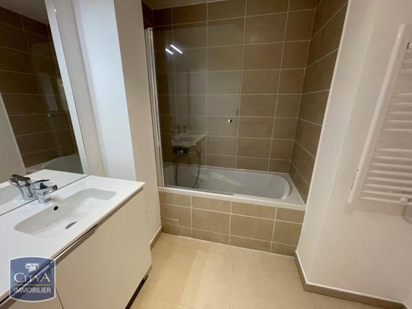 Location appartement Saint-Paul-de-Vence (06570) 4 pièces 122.95m²