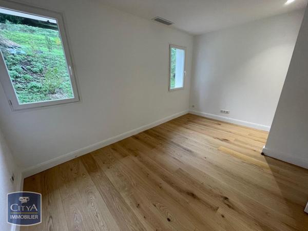 Location appartement Saint-Paul-de-Vence (06570) 4 pièces 122.95m²