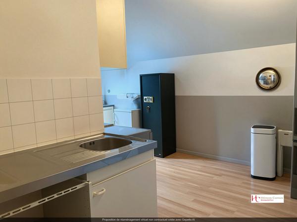 Appartement dernier étage avec balcon,  
Nantes 44100