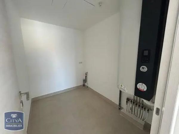 Appartement à louer 4 pièces 93m² Saint-Raphaël (83700)