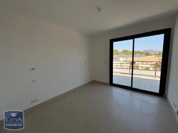 Appartement à louer 4 pièces 93m² Saint-Raphaël (83700)