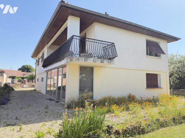 GENLIS MAISON HABITATION 4 chambres- jardin 839 m2