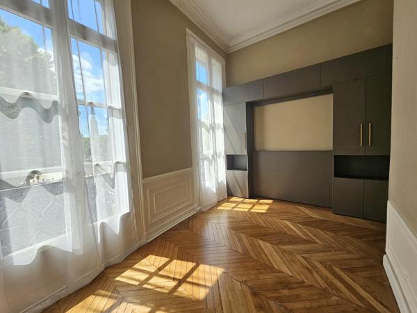 Appartement à ROUEN, 76000 - 5 pièces 122m²