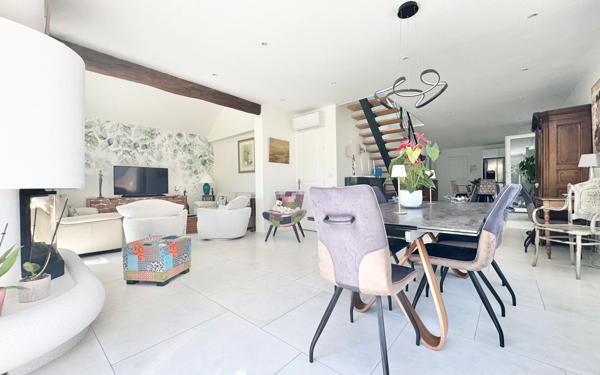 Maison à vendre    6 pièces • 191,60 m2 Saint-Prest