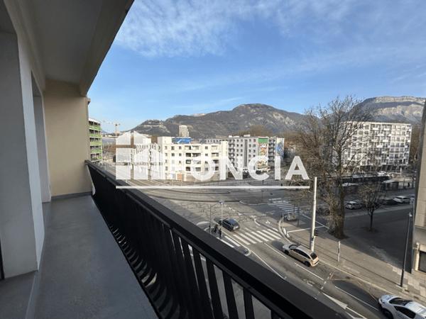 Location Appartement 2 pièces 75.23 m² - 1 BLD CLEMENCEAU Grenoble 38000