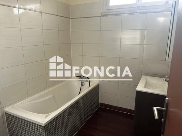 Location Appartement 2 pièces 75.23 m² - 1 BLD CLEMENCEAU Grenoble 38000