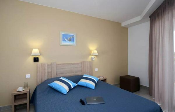 INVESTISSEMENT LOCATIF – LE BARCARÈS – Résidence tourisme Odalys Le Lotus Blanc – 6,42 % de rentabilité